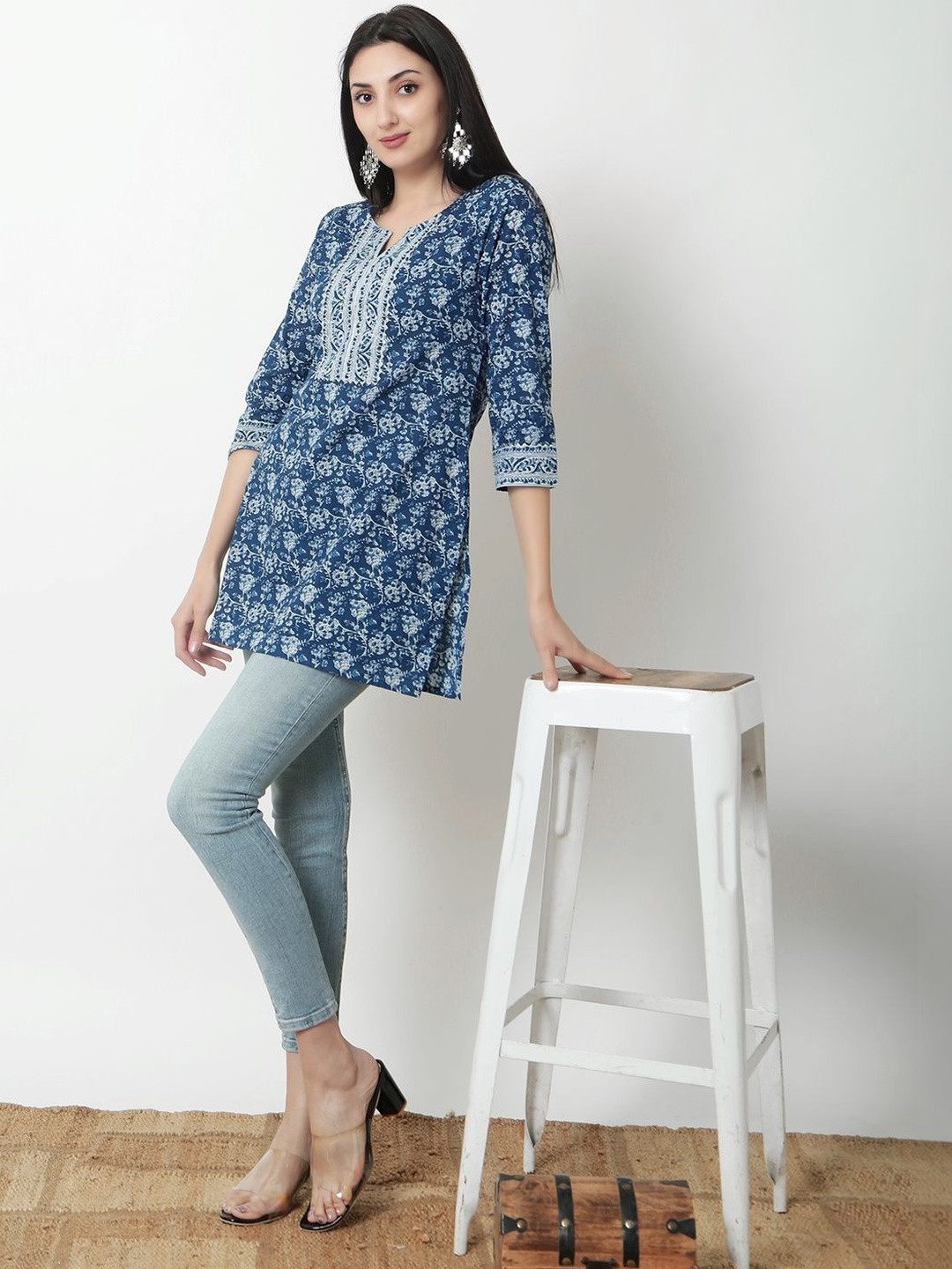 Sangria FUZN Floral Print Ethnic Cotton Kurti