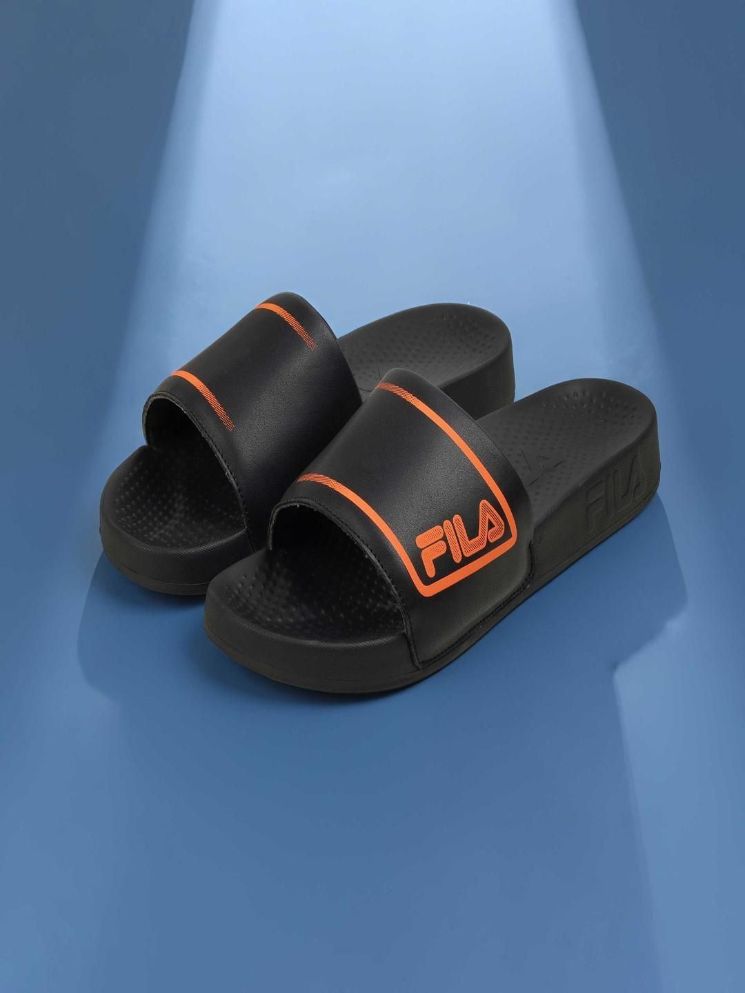 FILA Men AMMER Solid Textured Sliders