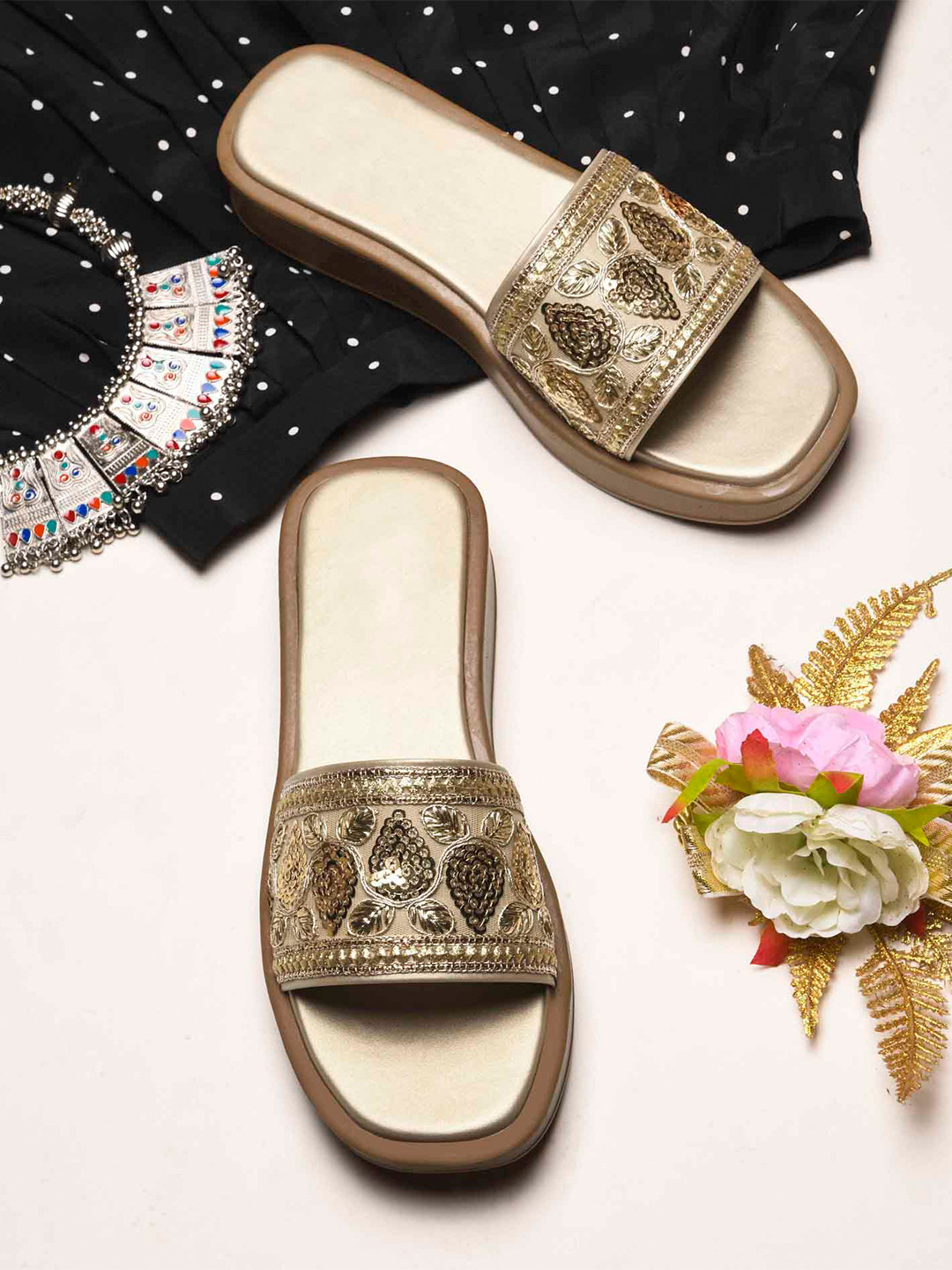 Try Me Women Embellished Open Toe Platform Heel Sandals