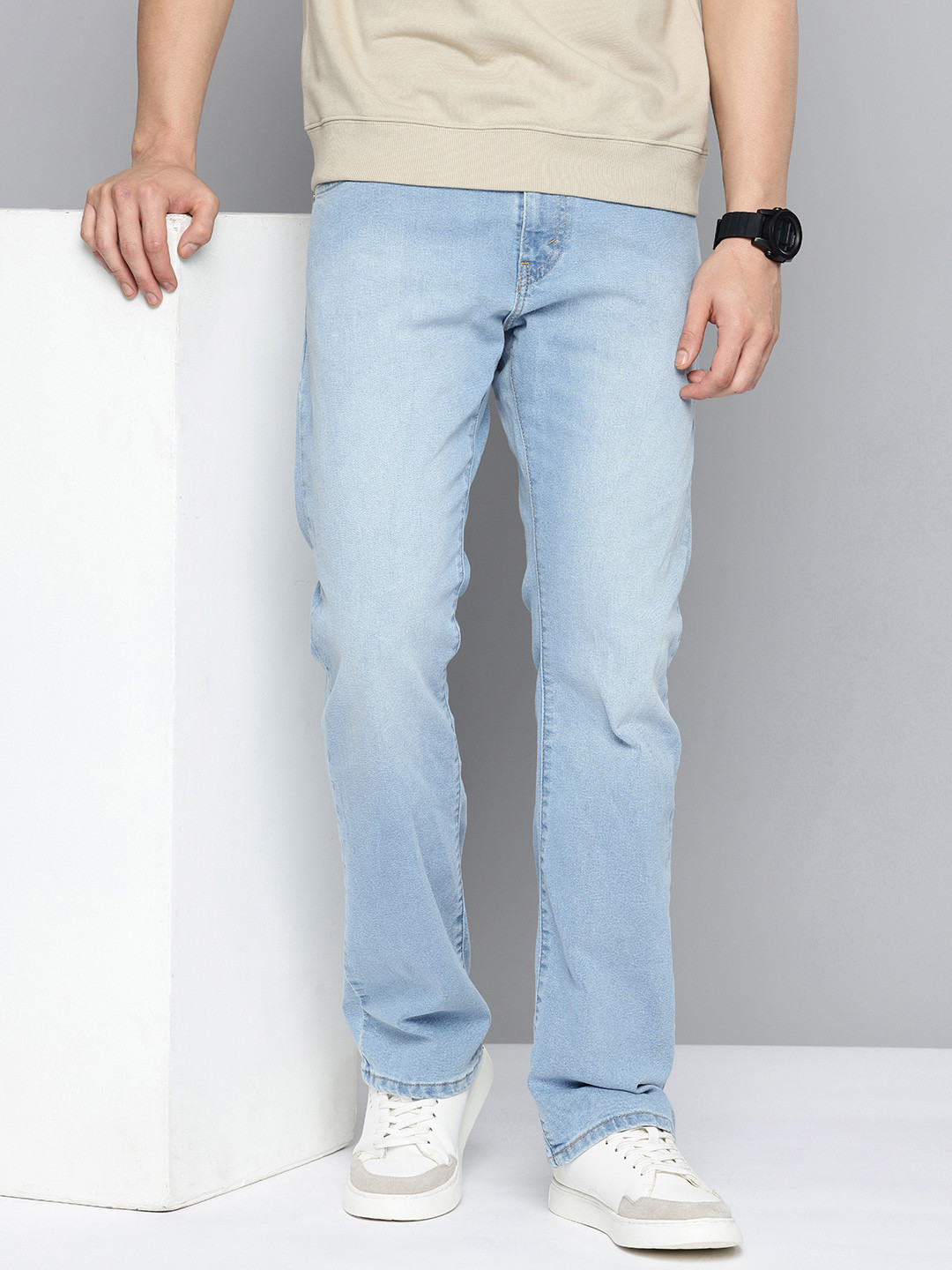 Levis Men 517 Bootcut Fit Light Fade Jeans
