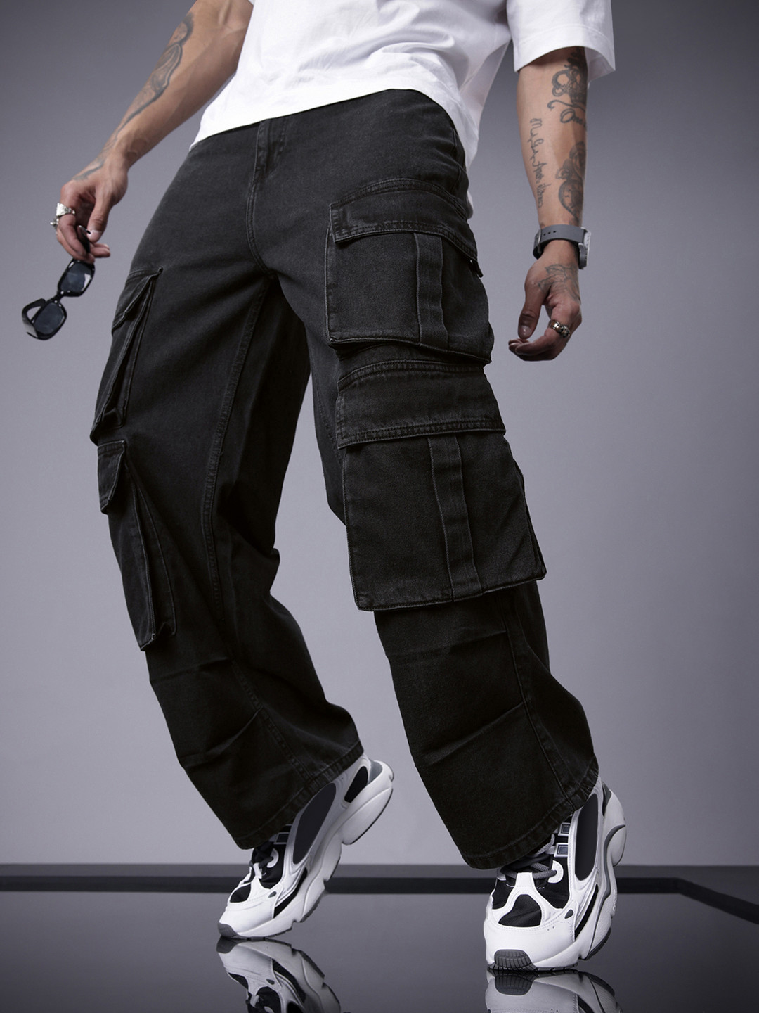 SOKO STREET Men Relaxed Fit Cargo Style Non-Stretchable Pure Cotton Jeans