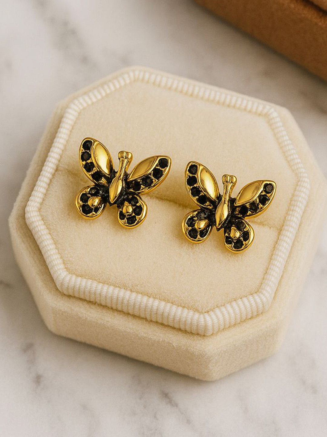 Estele Gold-Plated & White Classic Studs