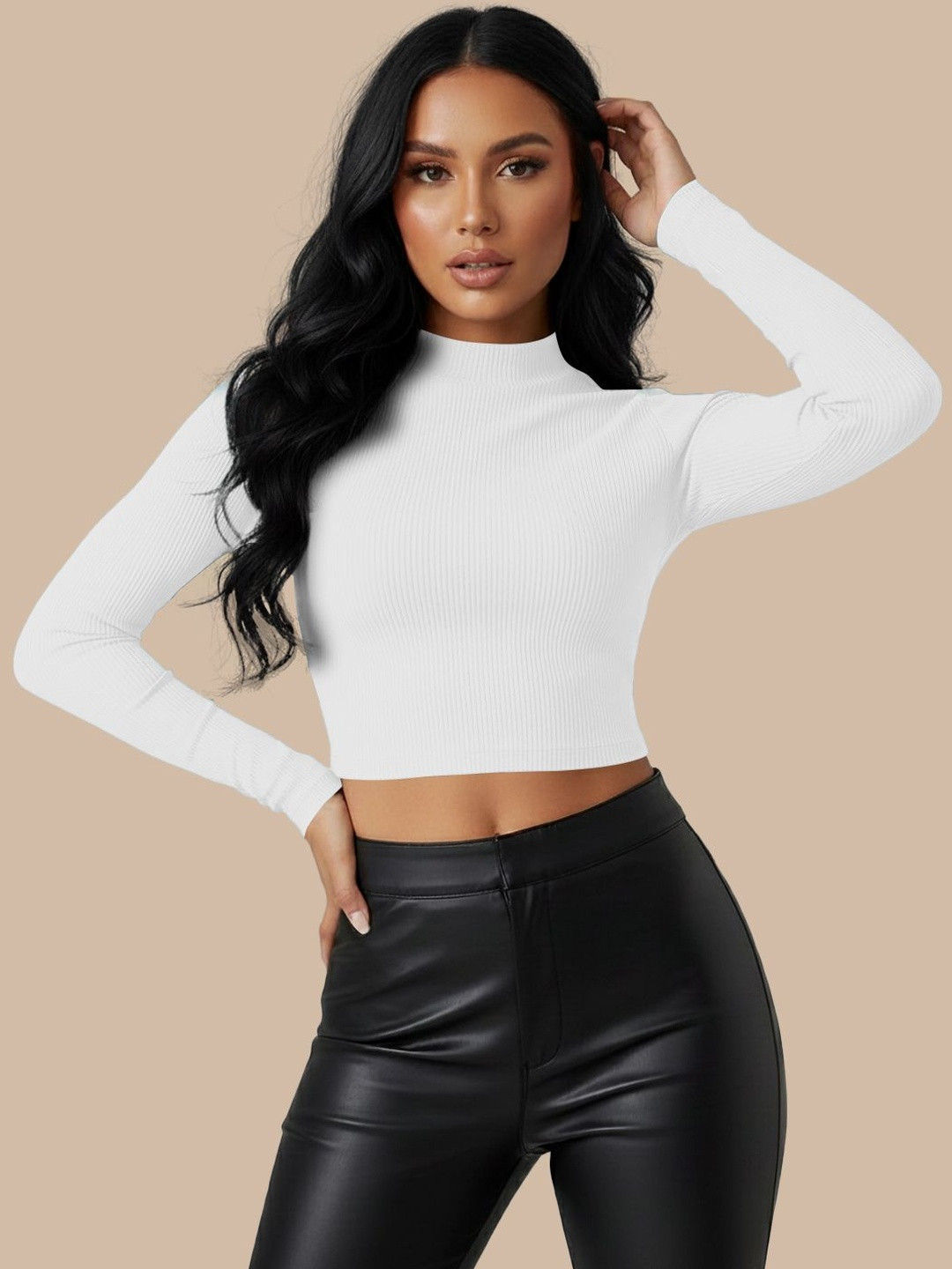Navyankaa Crop Top