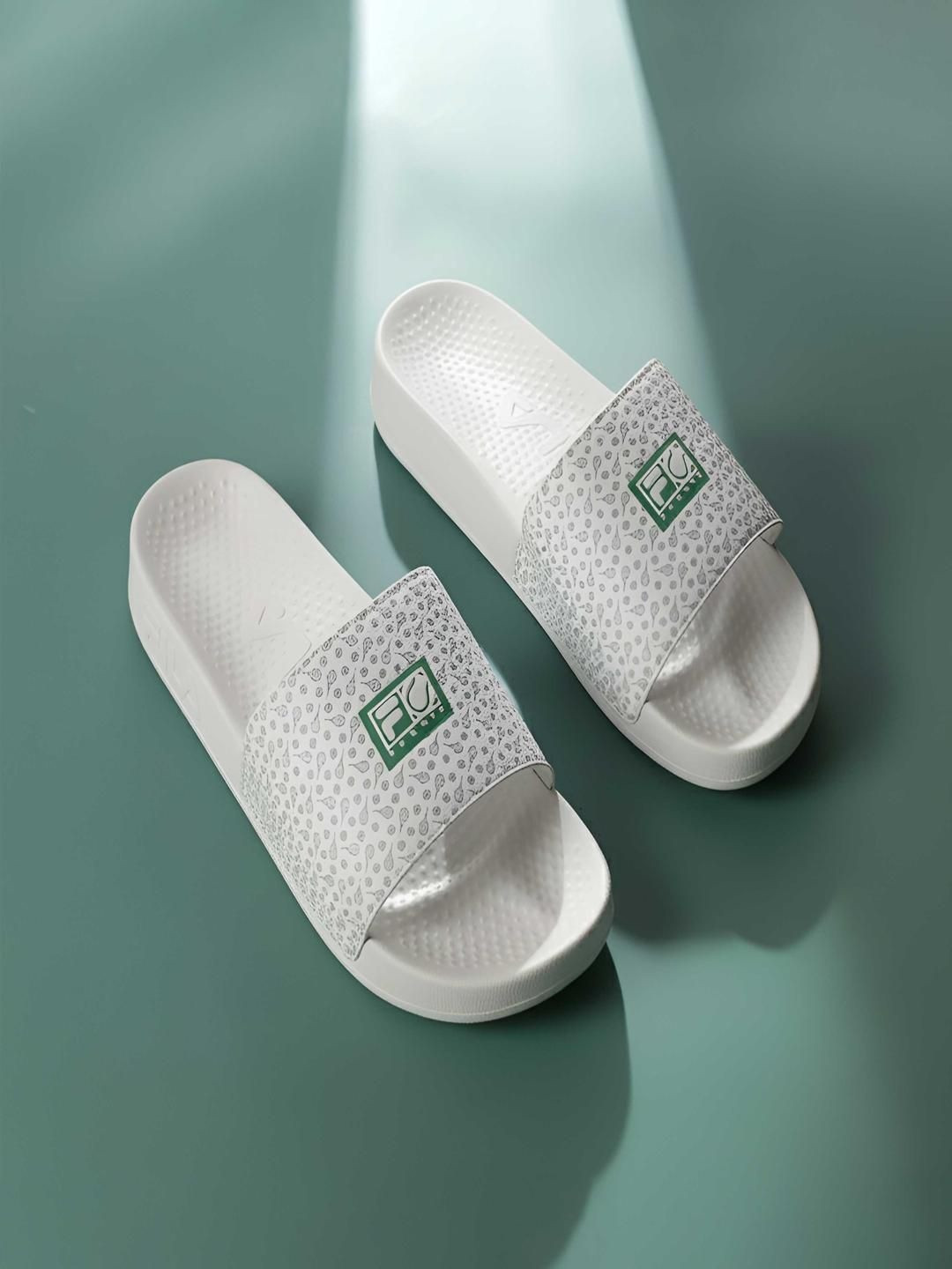 FILA Men RIVER Solid Textured Sliders