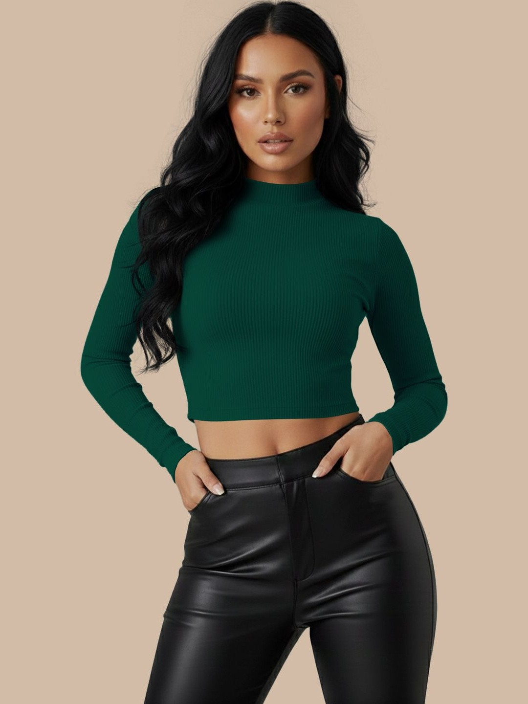 Navyankaa Crop Top