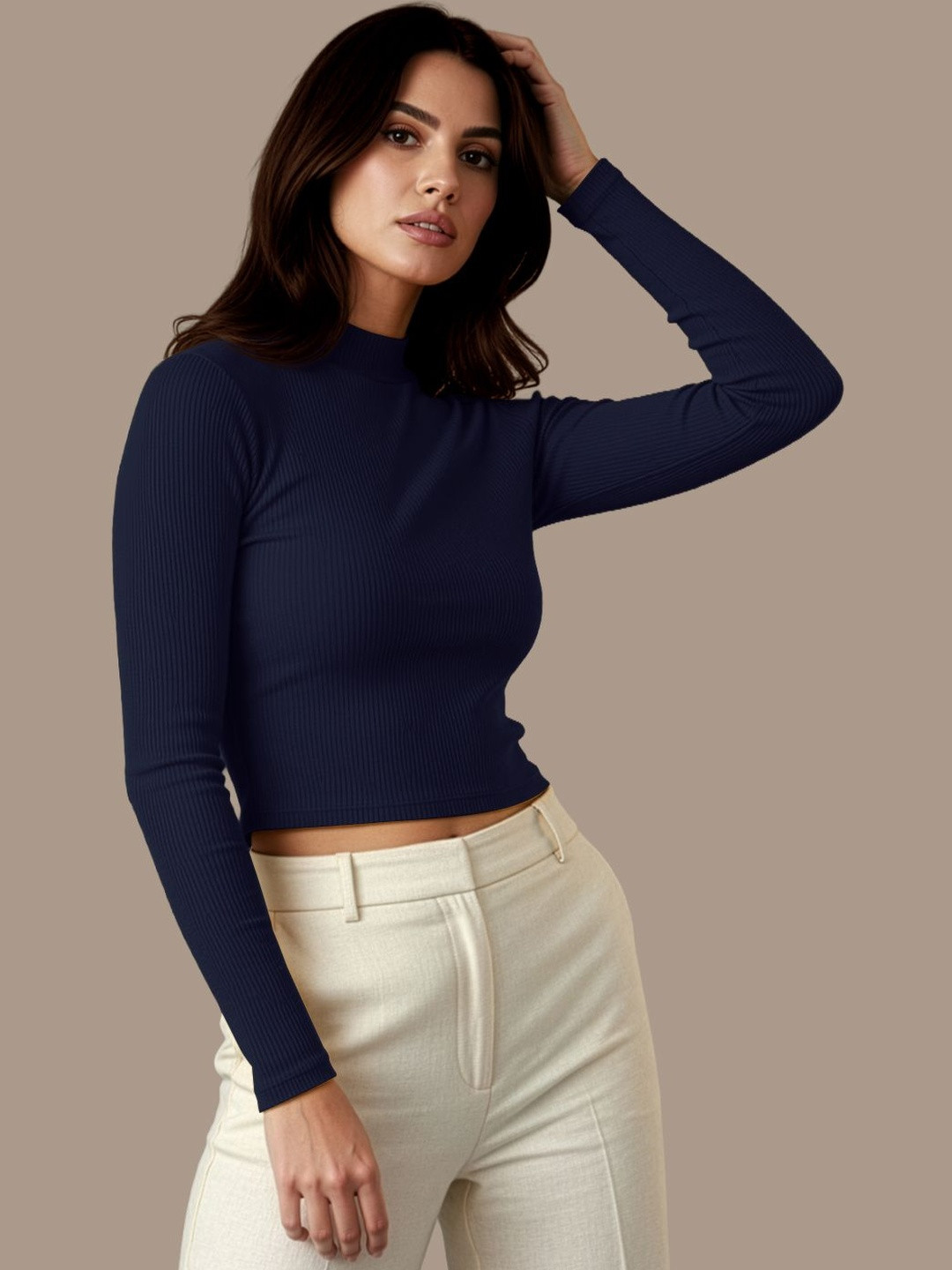 Navyankaa Crop Top