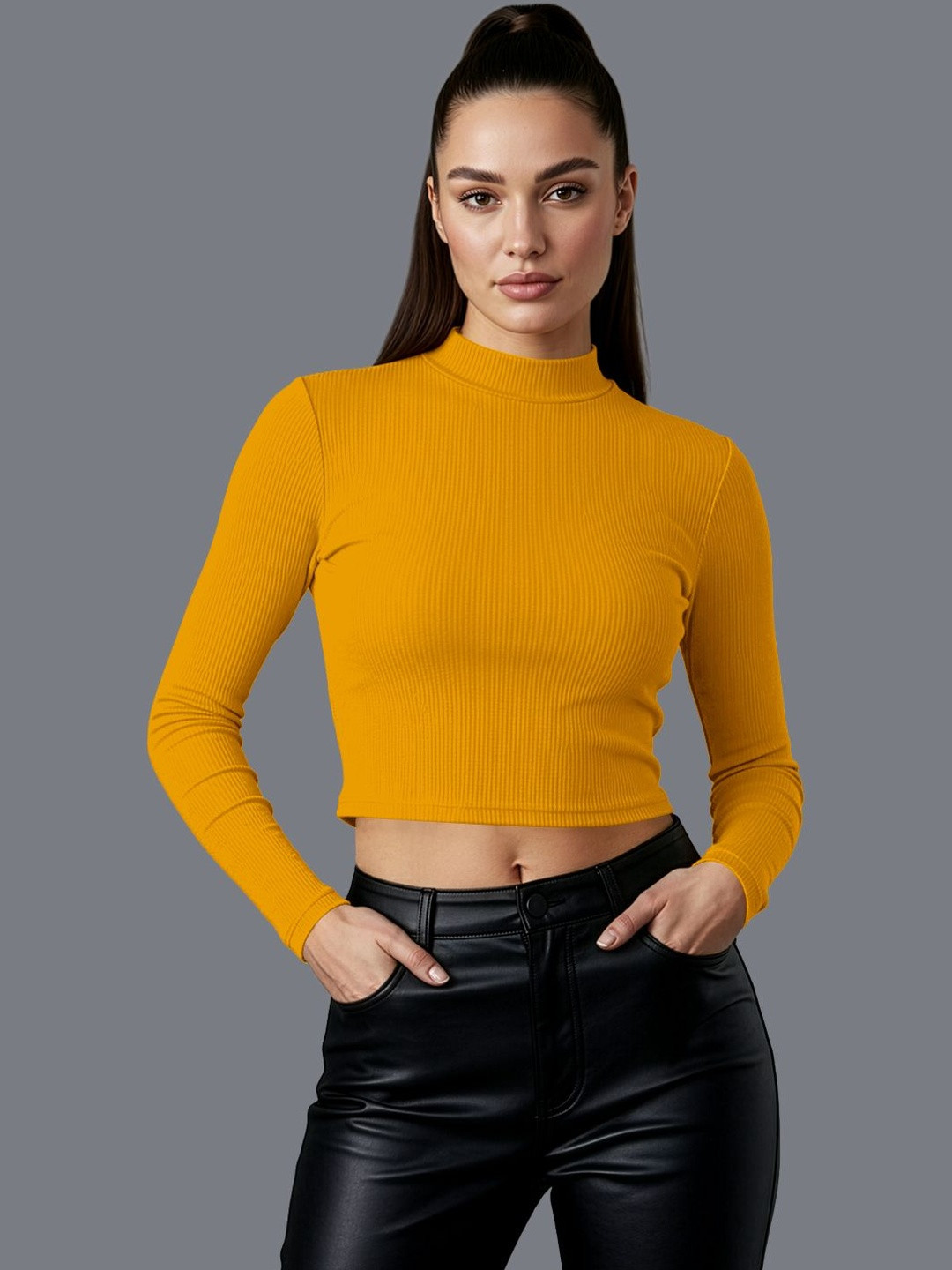 Navyankaa Crop Top