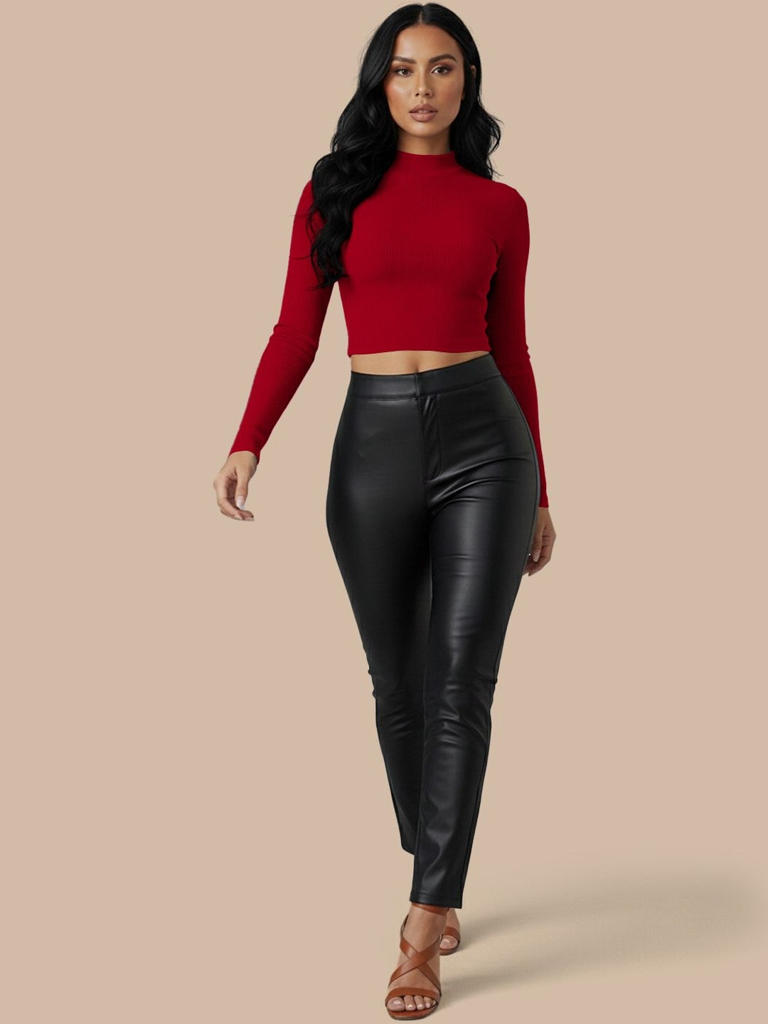 Navyankaa Crop Top