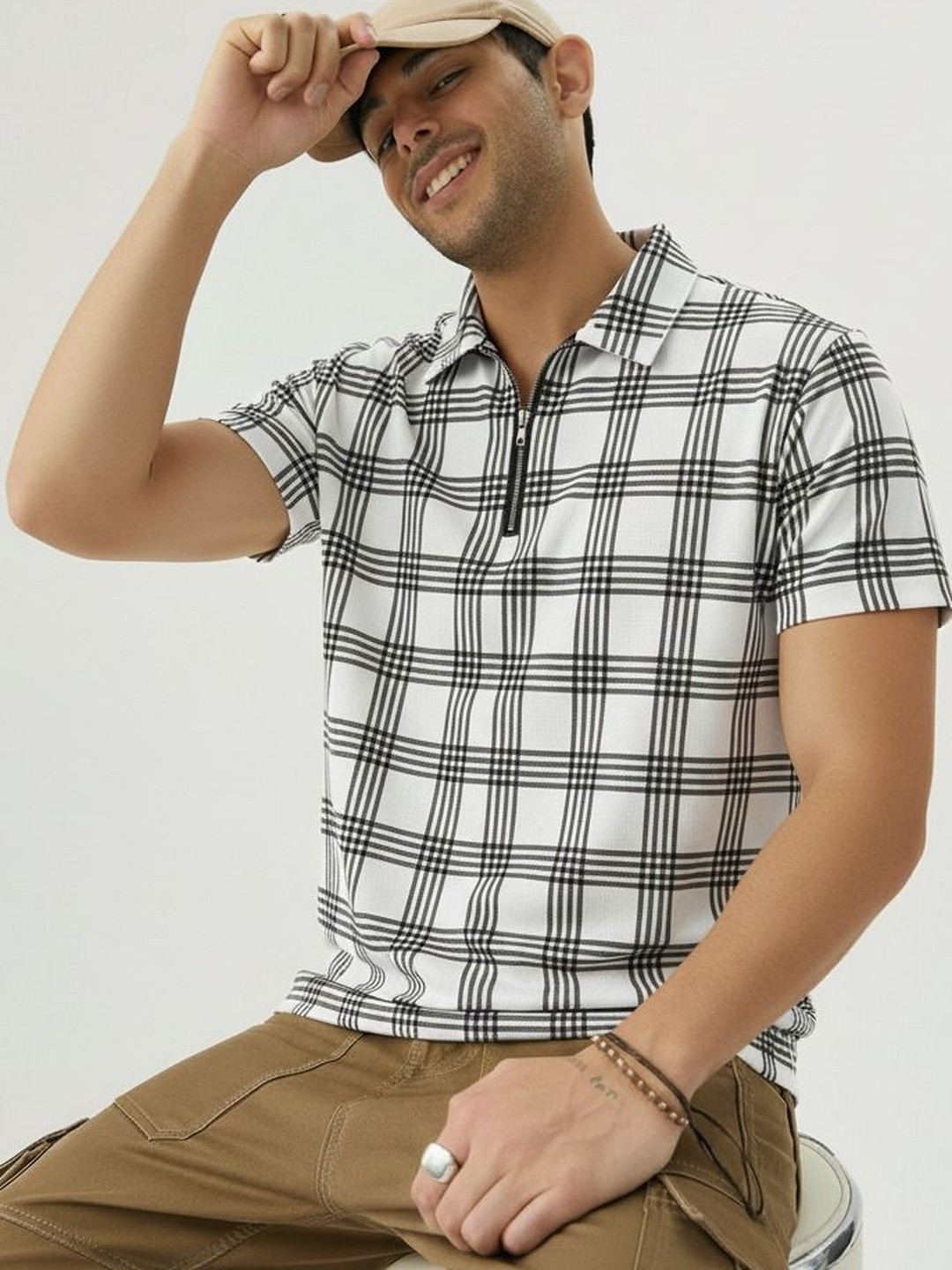 Mobox Men Checked Polo Collar T-shirt