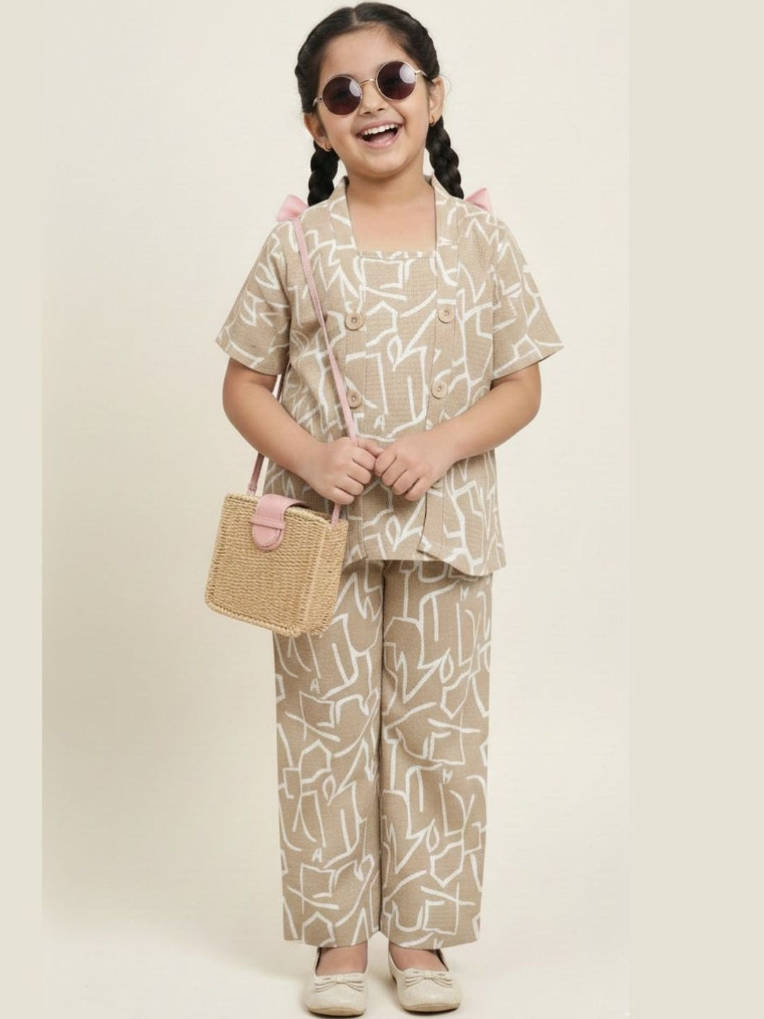 BURBN Printed Polyester V-Neck Co-Ords