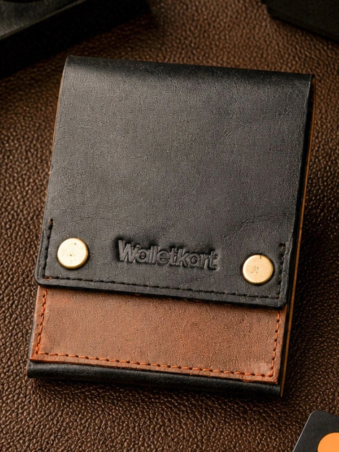 WALLETKART Men Colourblocked Leather Two Fold Wallet