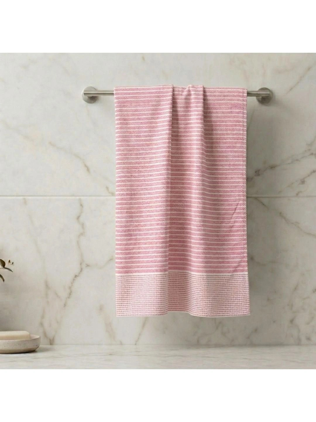 Myntra Elegant Homes Ultra Absorbent 210GSM Skin Friendly Adult Regular Bath Towel-30x59In