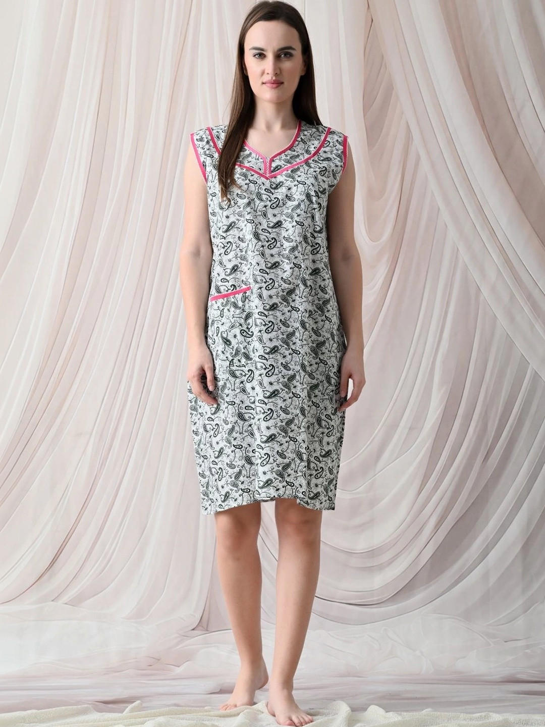 DREAMLILY Printed Nightdress