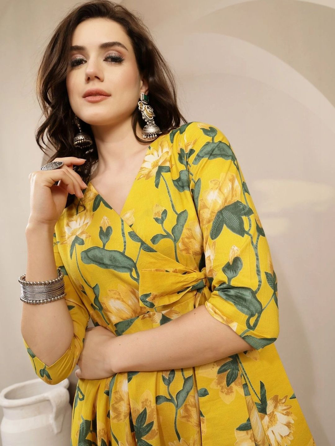 GULMOHAR JAIPUR Women Floral Printed Anarkali Cotton Flared V-Neck 3/4 Sleeve Kurta