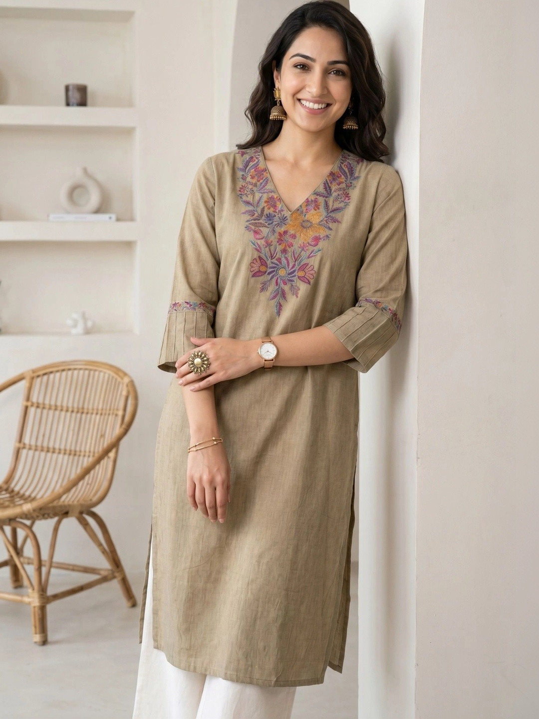 Anouk Women Embroidered Thread Work Kurta