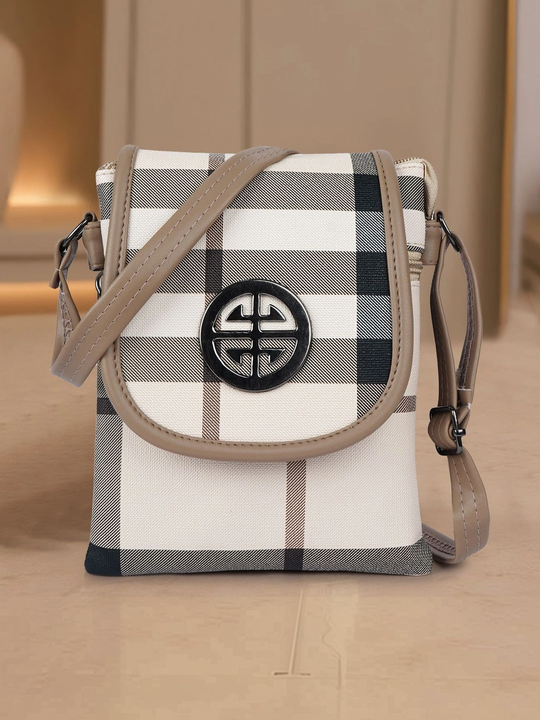 NORVE Checked Sling Bag