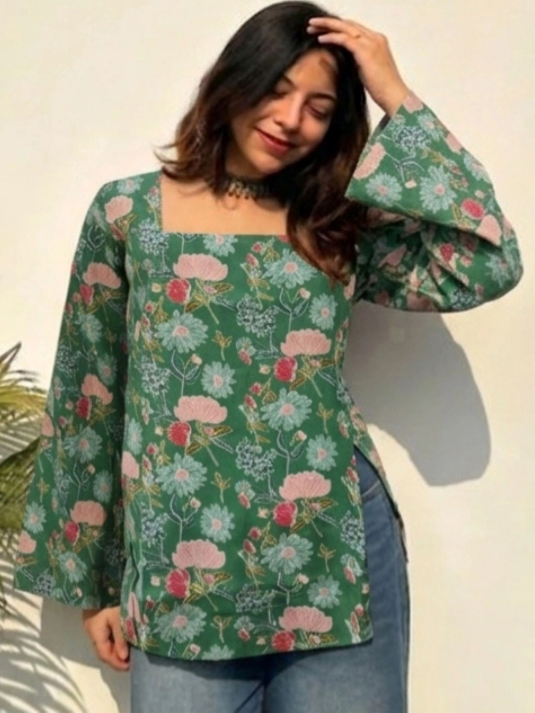 Zyla Women Floral Printed Bell Sleeves Floral Kurta