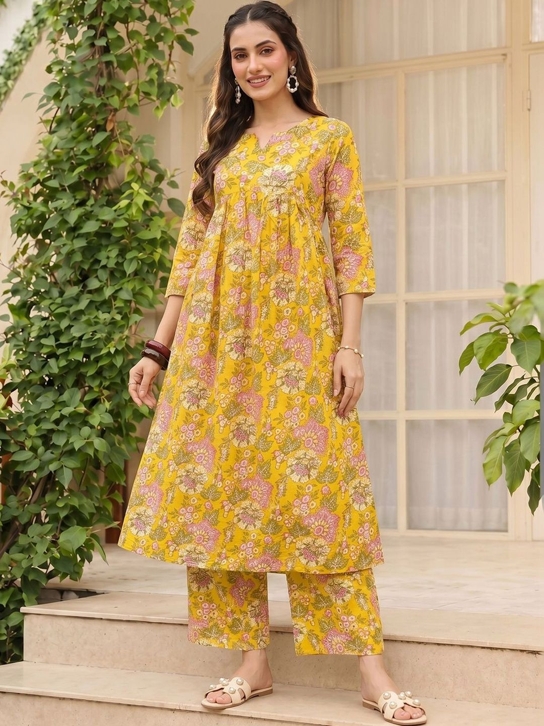 KALINI Women Floral Printed Floral Kurta