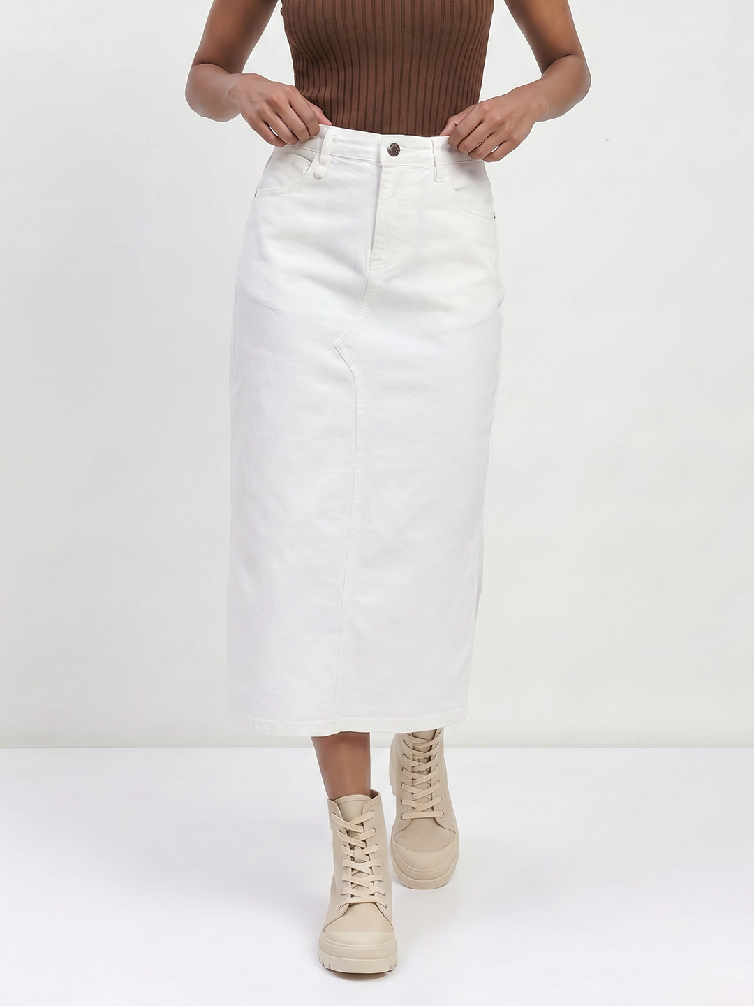 Roadster Women Midi Straight Skirt