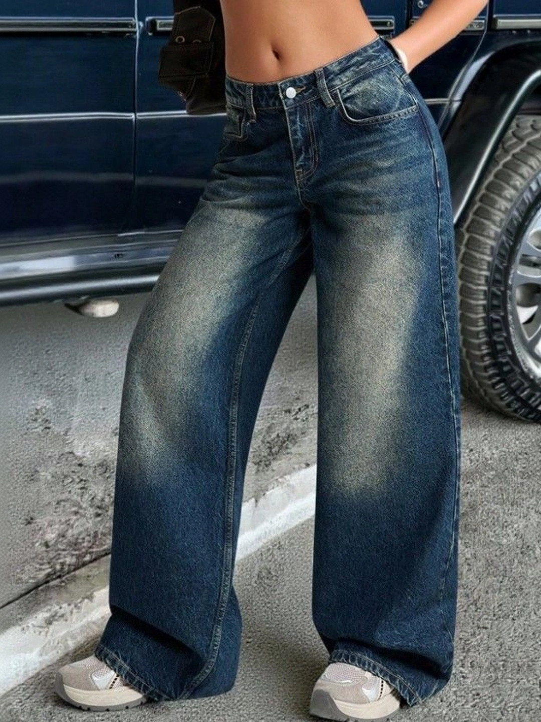 Mast & Harbour Women High-Rise Light Fade Jeans