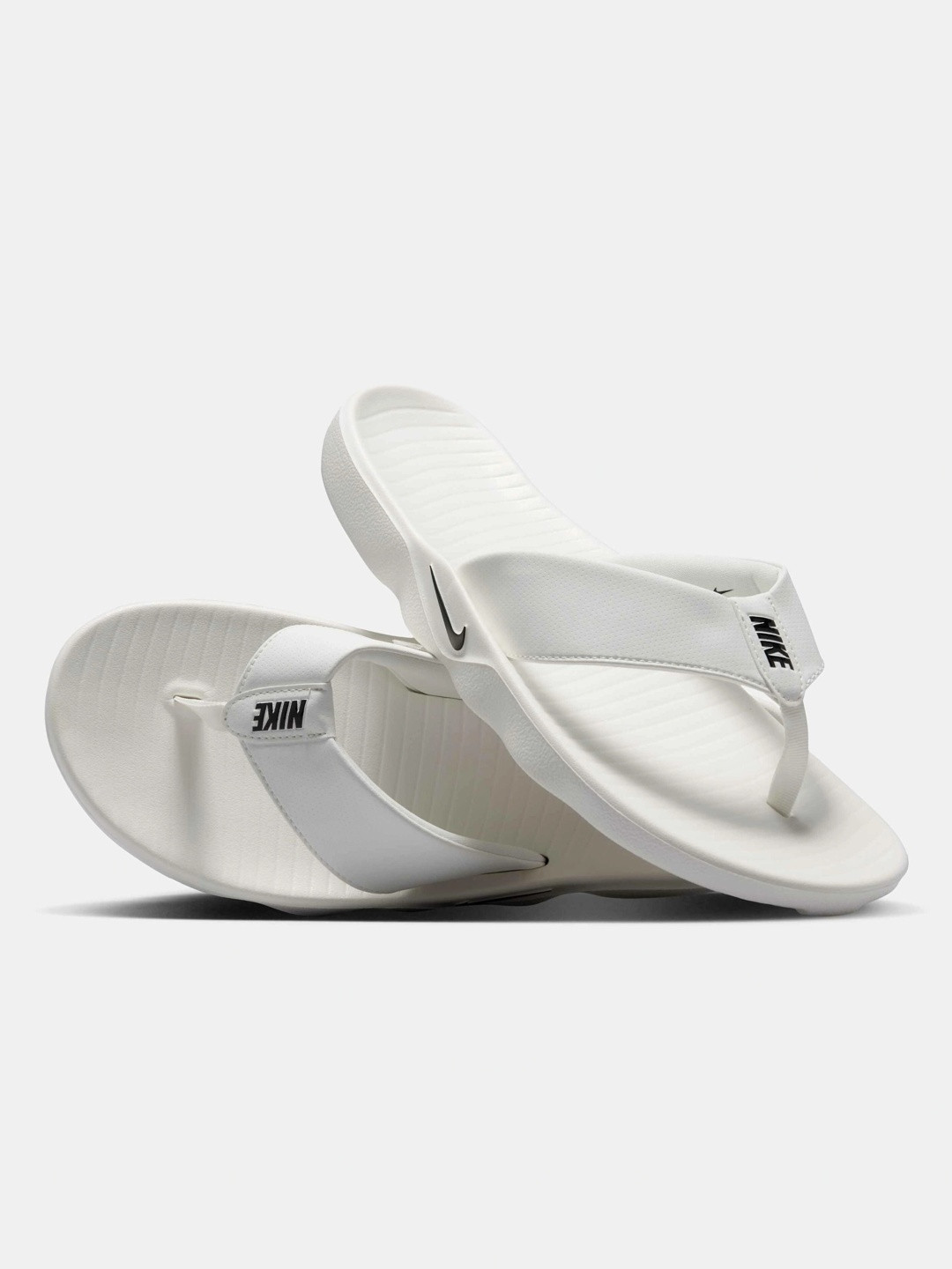 Nike Men Textured Casual Thong Flip-Flops