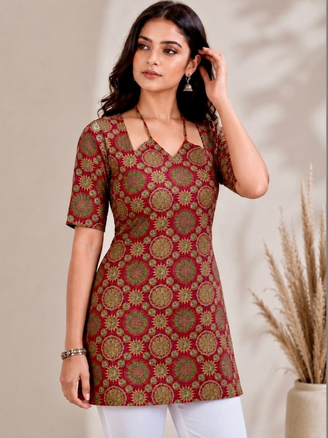 RAJAM Ethnic Motifs Short Sleeves V-Neck Short Lightweight & Breathable Fabric Kurti