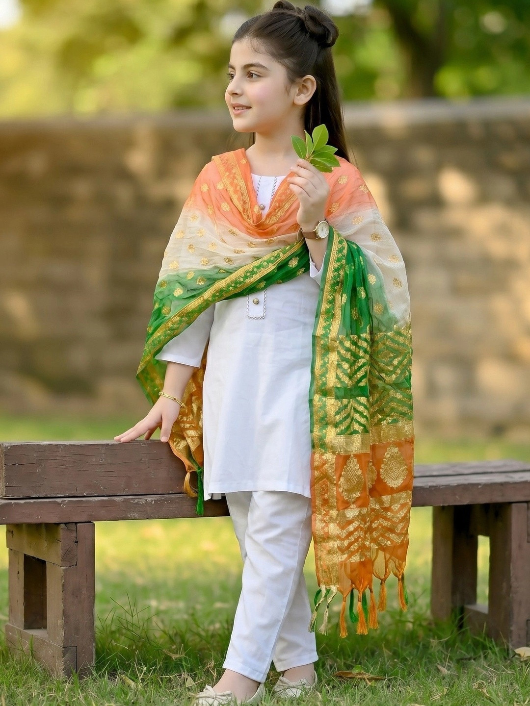 KALINI Girls Regular Kurta with Trousers & With Dupatta