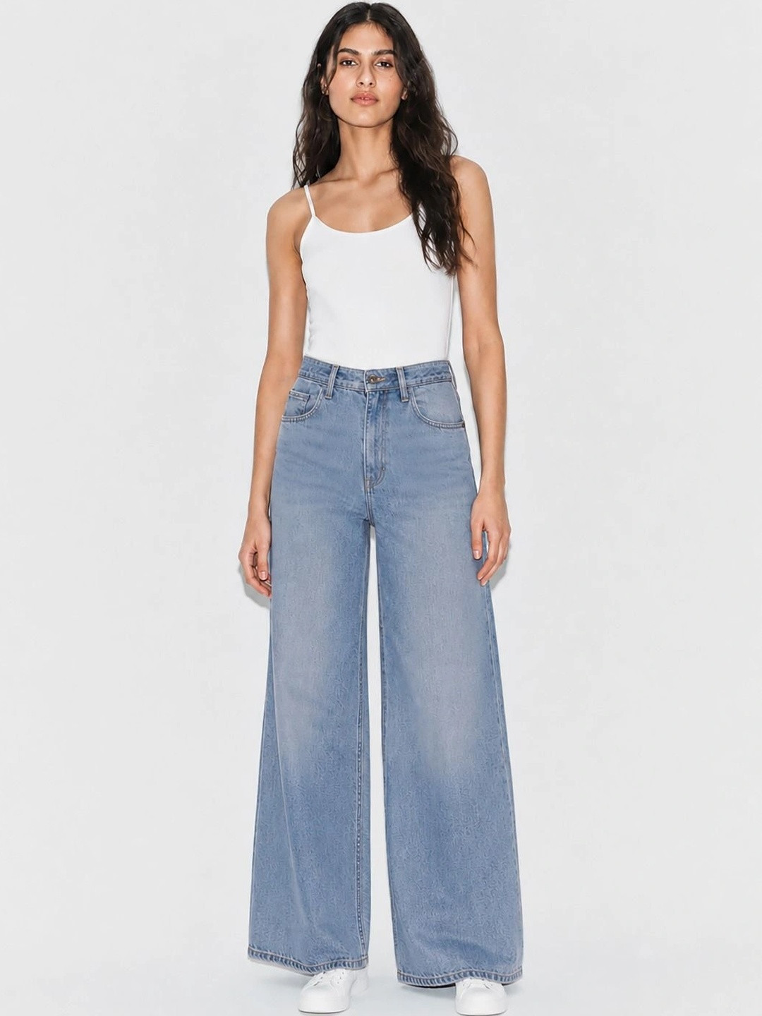 MISCHIEF MONKEY Women Classic Wide Leg High-Rise Light Fade Stretchable Jeans