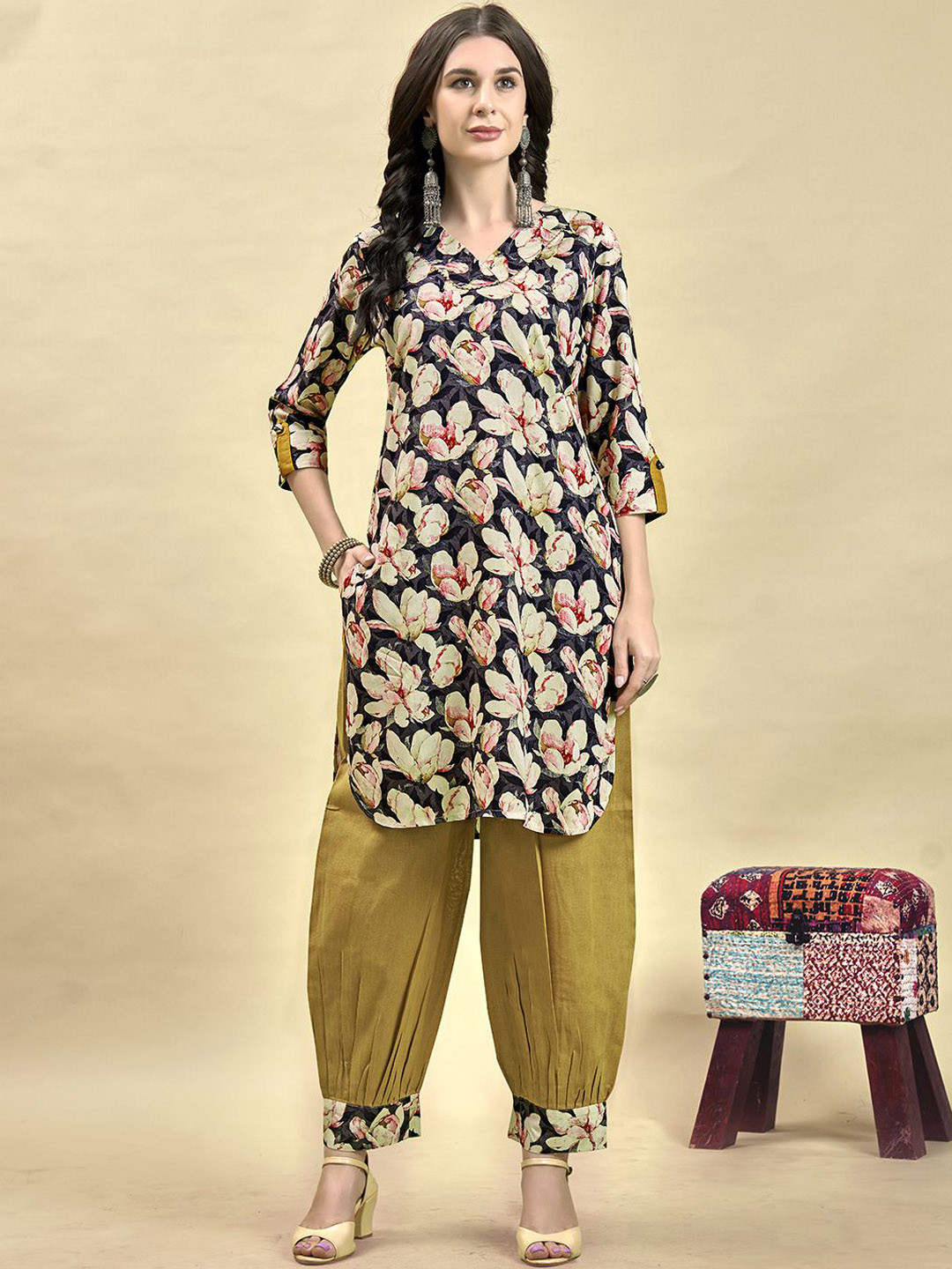 Anouk Black Floral Printed V-Neck Regular Kurta With Salwar