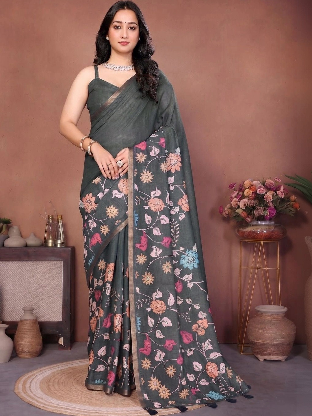 SAMANTHA Floral Linen Blend Saree