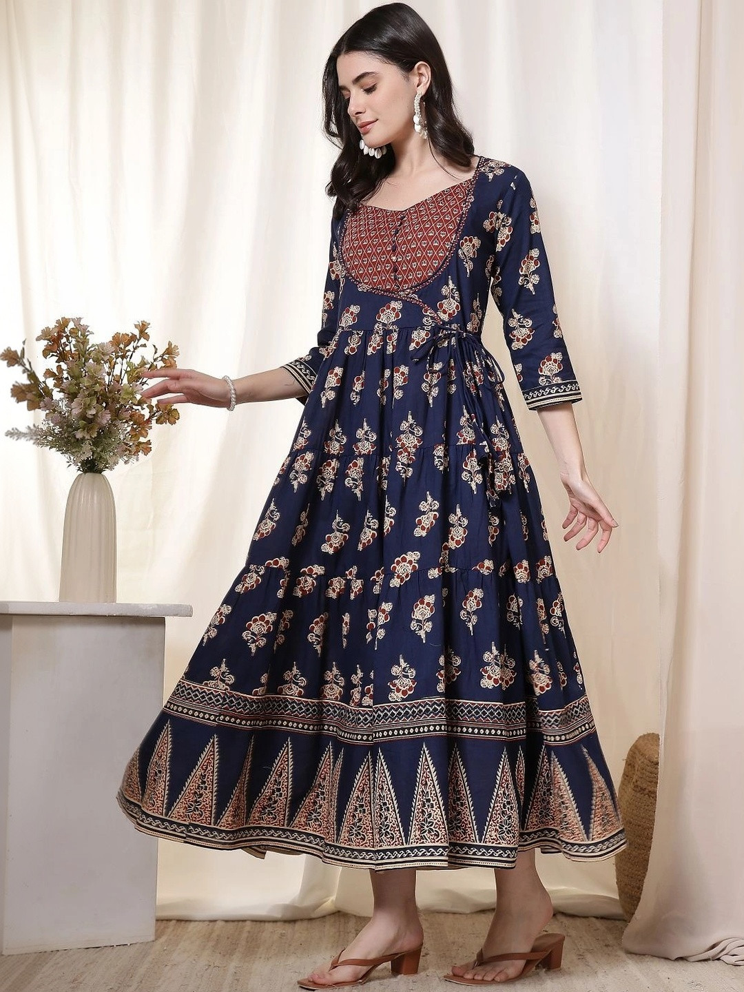 Sangria Women Floral Printed Indie Prints Anarkali Kurta