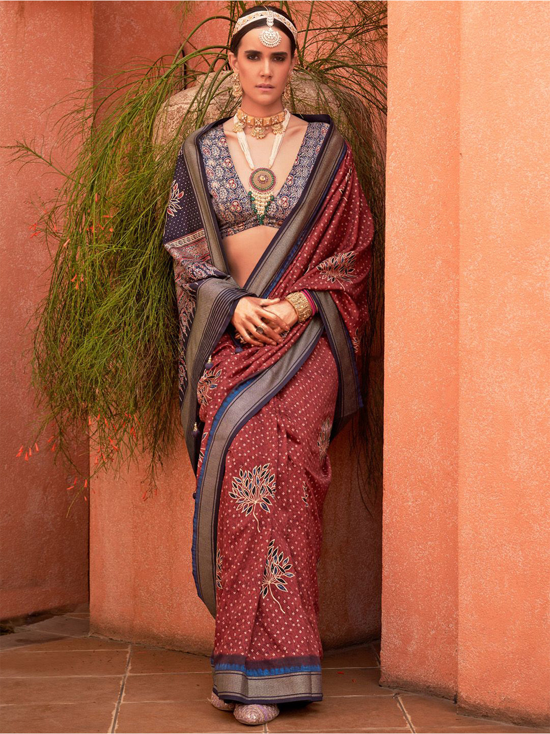 Anouk Ethnic Motifs Zari Silk Blend Banarasi Saree
