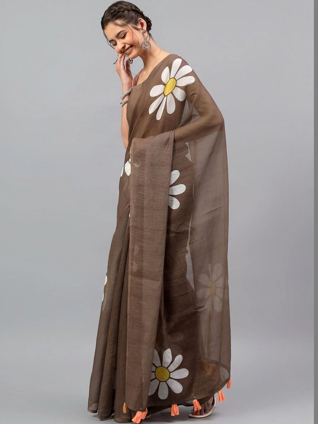 Pixie lane Floral Linen Blend Belted Saree