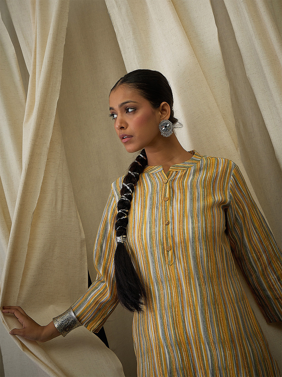 Anouk Striped Mandarin Collar Thread Work Straight Kurta