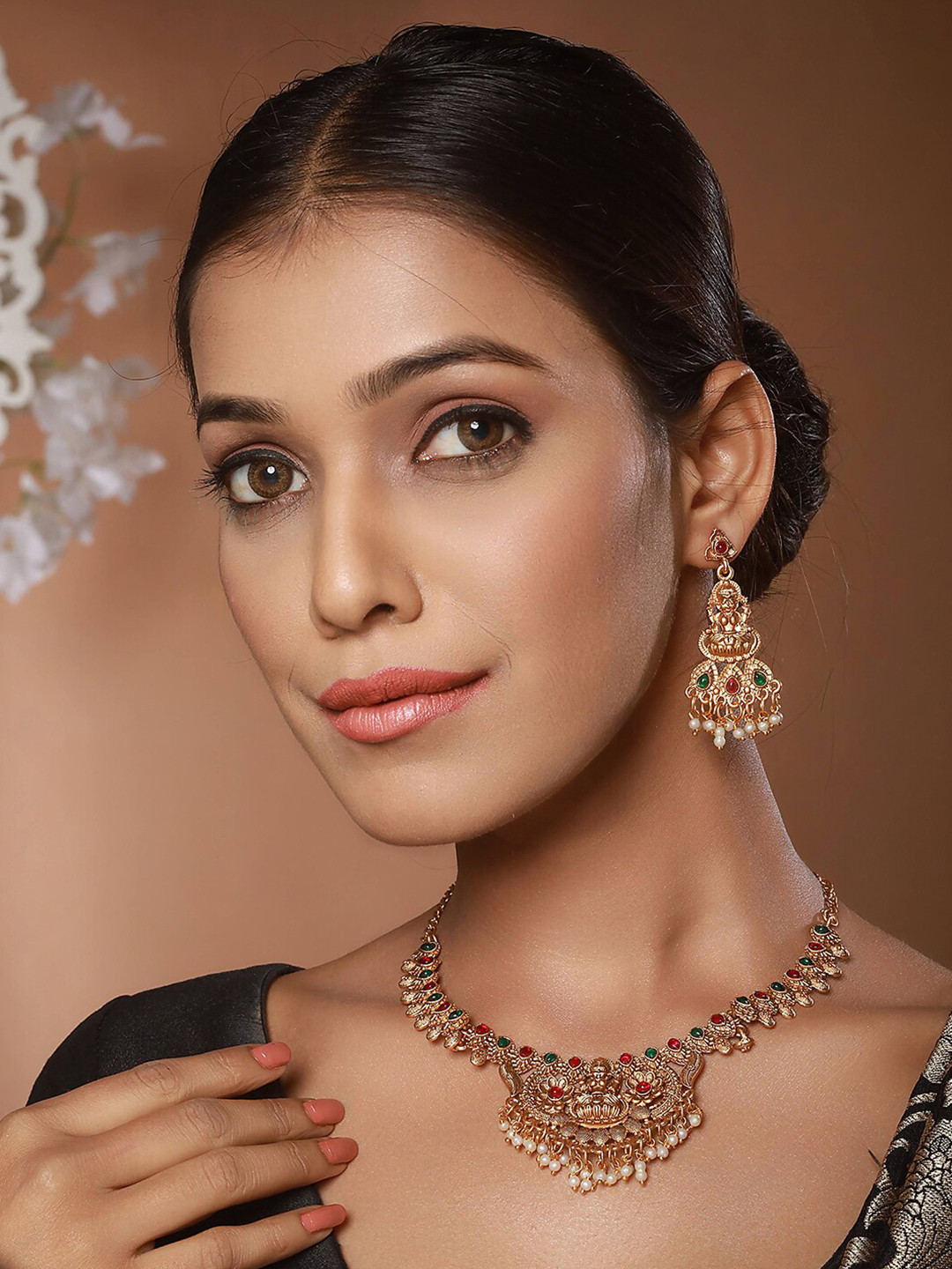 Anouk Gold-Plated Stone Studded & Beaded Jewellery Set