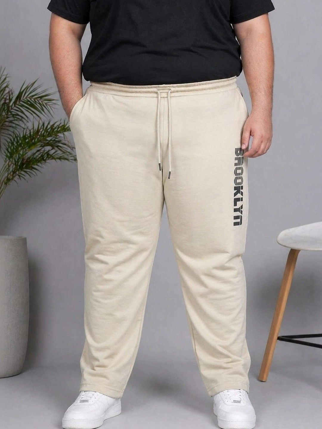 AUSTIVO Men Regular Fit Alphanumeric Training Track Pants
