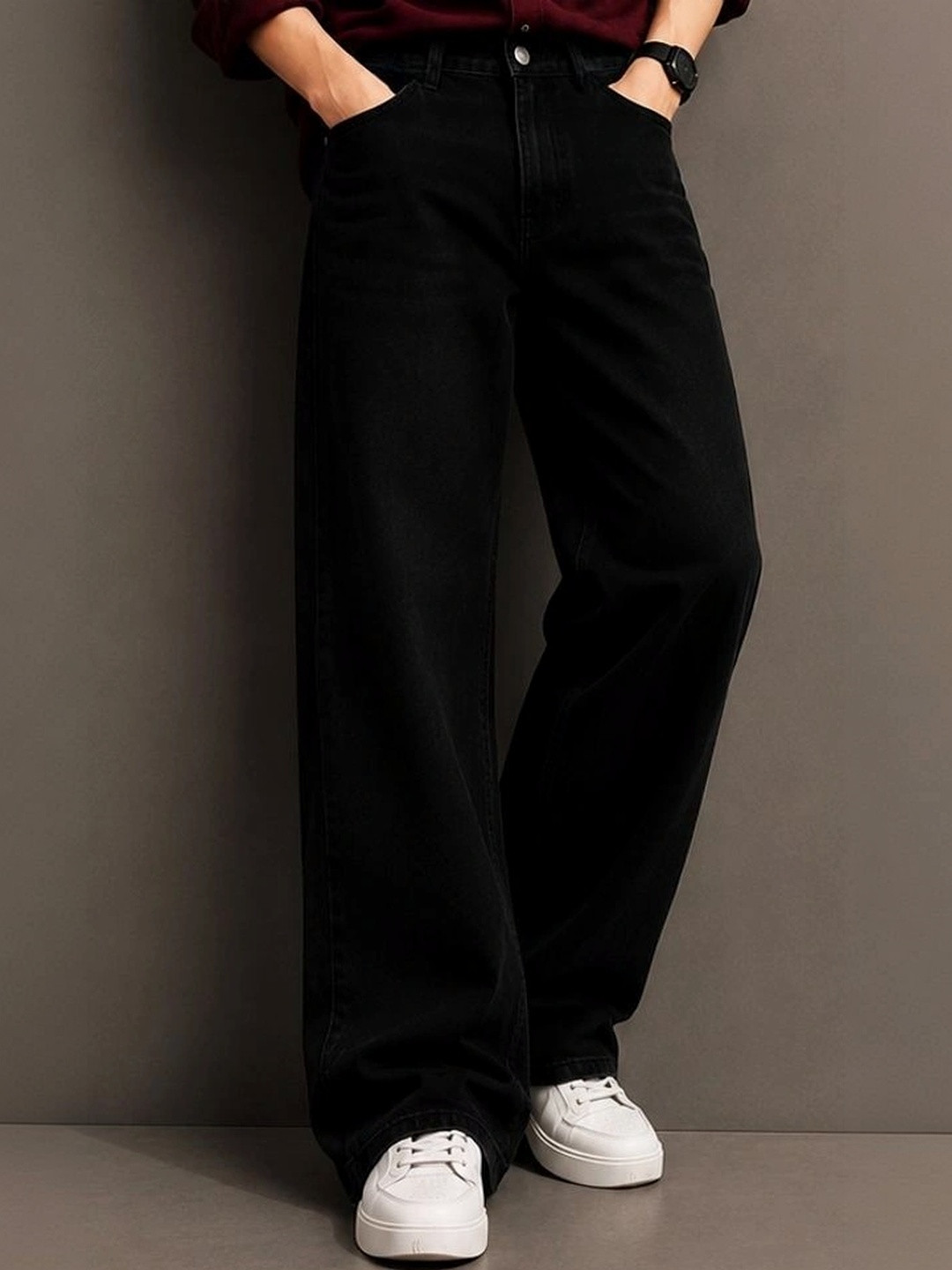 LEVORCE Men Relaxed Fit Mid-Rise Stretchable Jeans