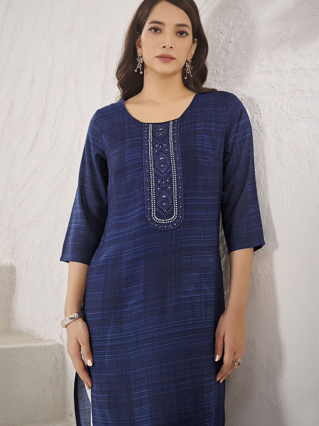 Anouk Round Neck Straight Kurta