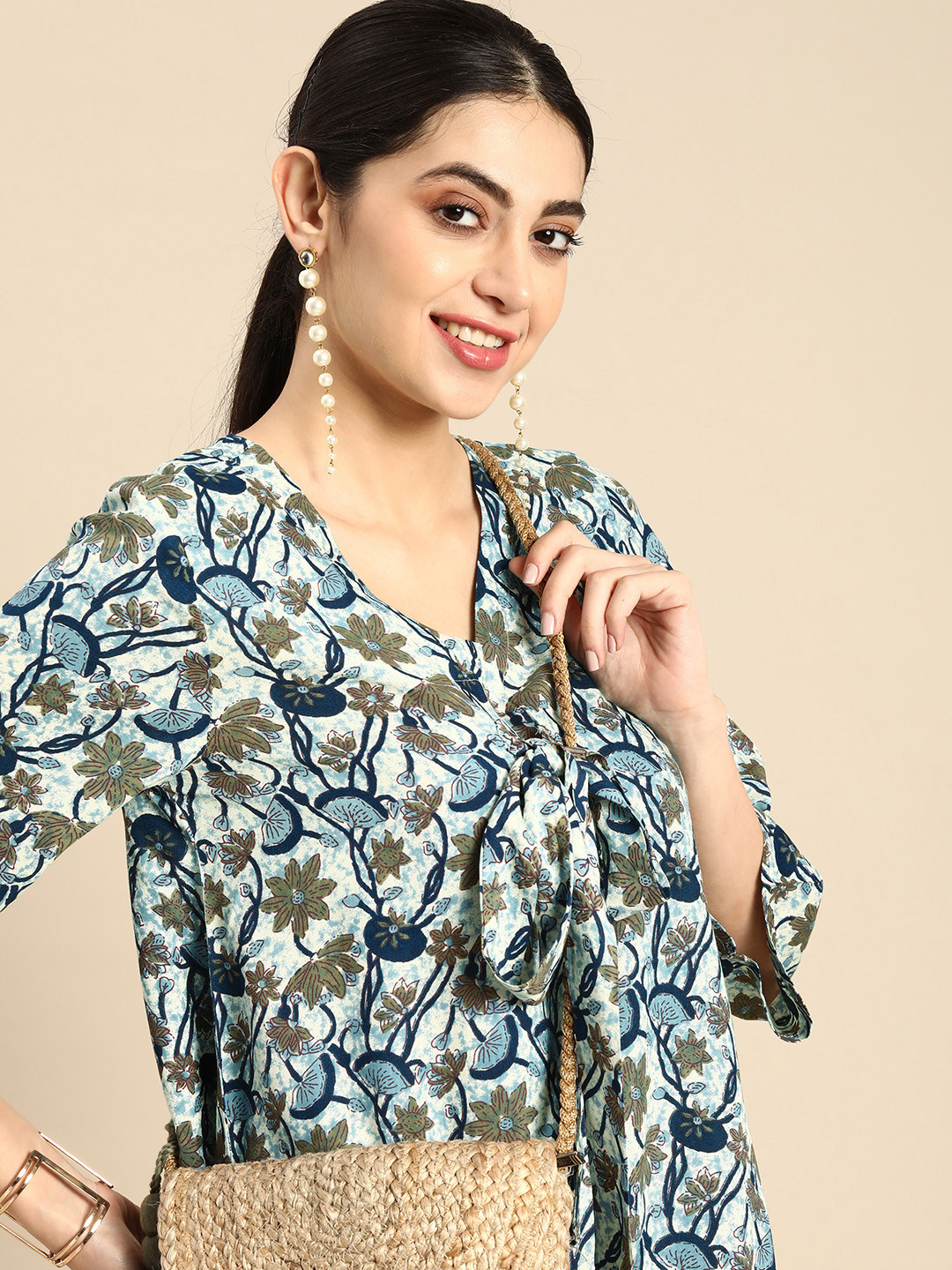Anouk Women Floral Printed Indigo Kurta With Tie Up Details