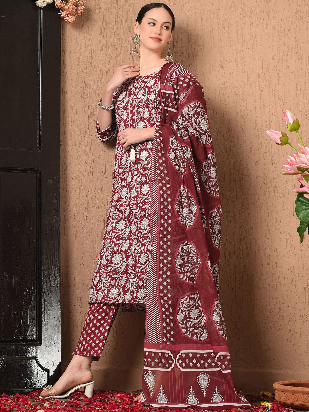 Anouk Women Floral Printed Regular Pure Cotton Kurta with Trousers & With Dupatta