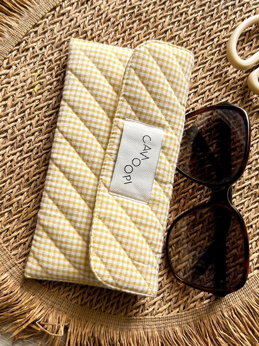 Canoopi Checked Sunglasses Case