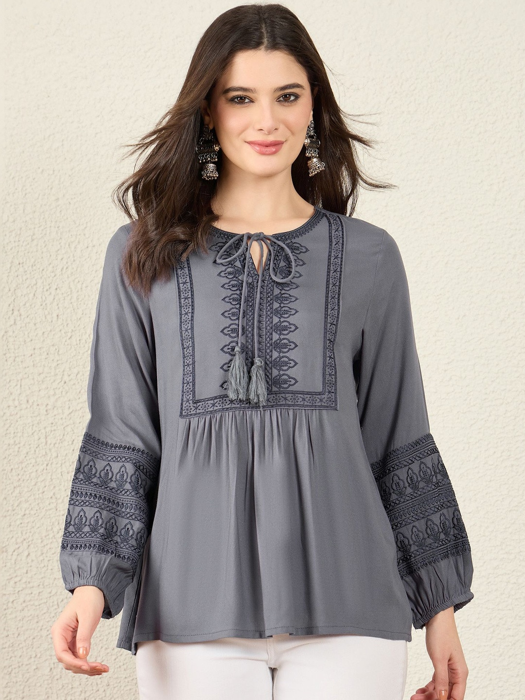 Anouk Ethnic Motifs Embroidered Thread Work Thread Work Empire Kurti