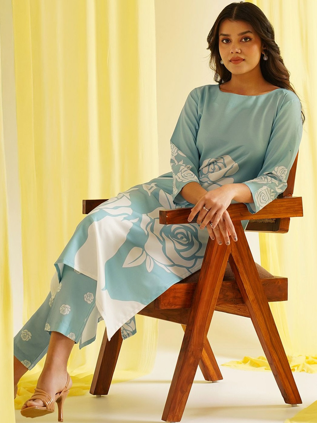 Anouk Women Floral Printed Regular Kurta with Trousers