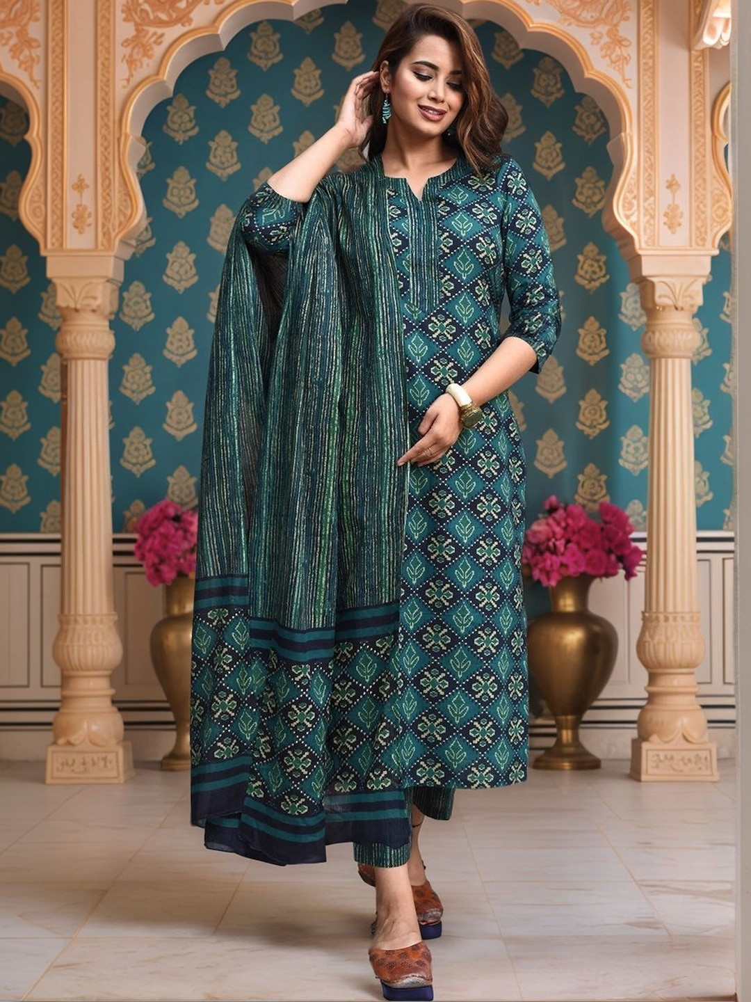 Anouk Women Ethnic Motifs Printed Regular Kurta with Trousers & With Dupatta