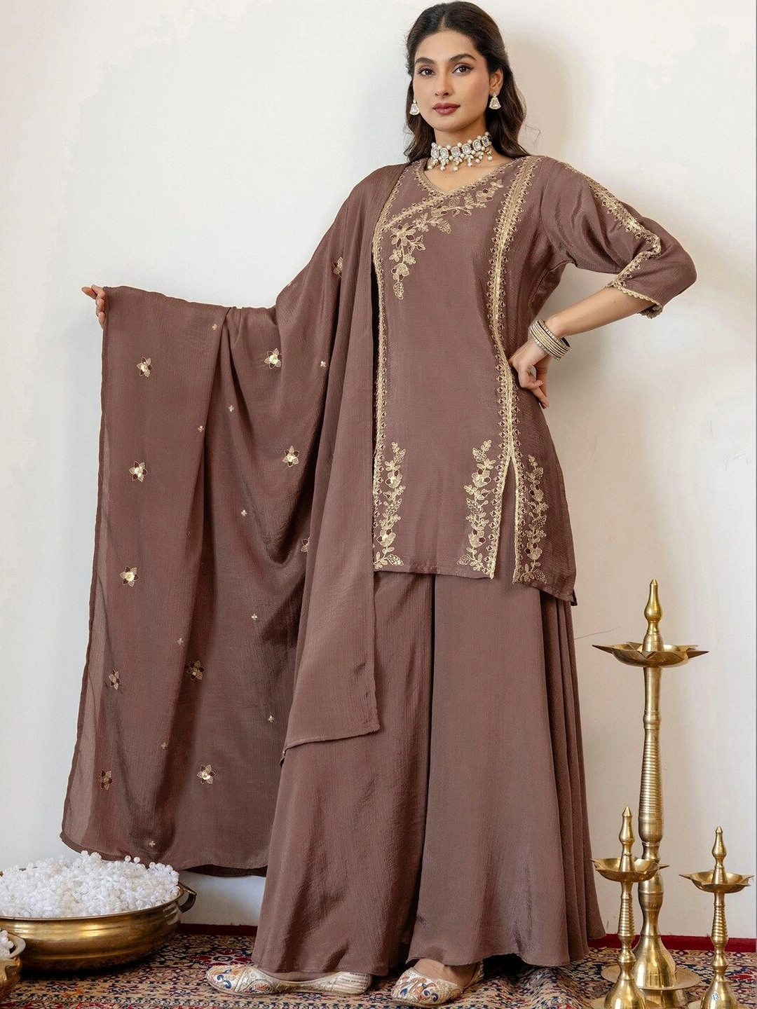 SKYLEE Women Ethnic Motifs Embroidered Regular Thread Work Kurta With Sharara & Dupatta