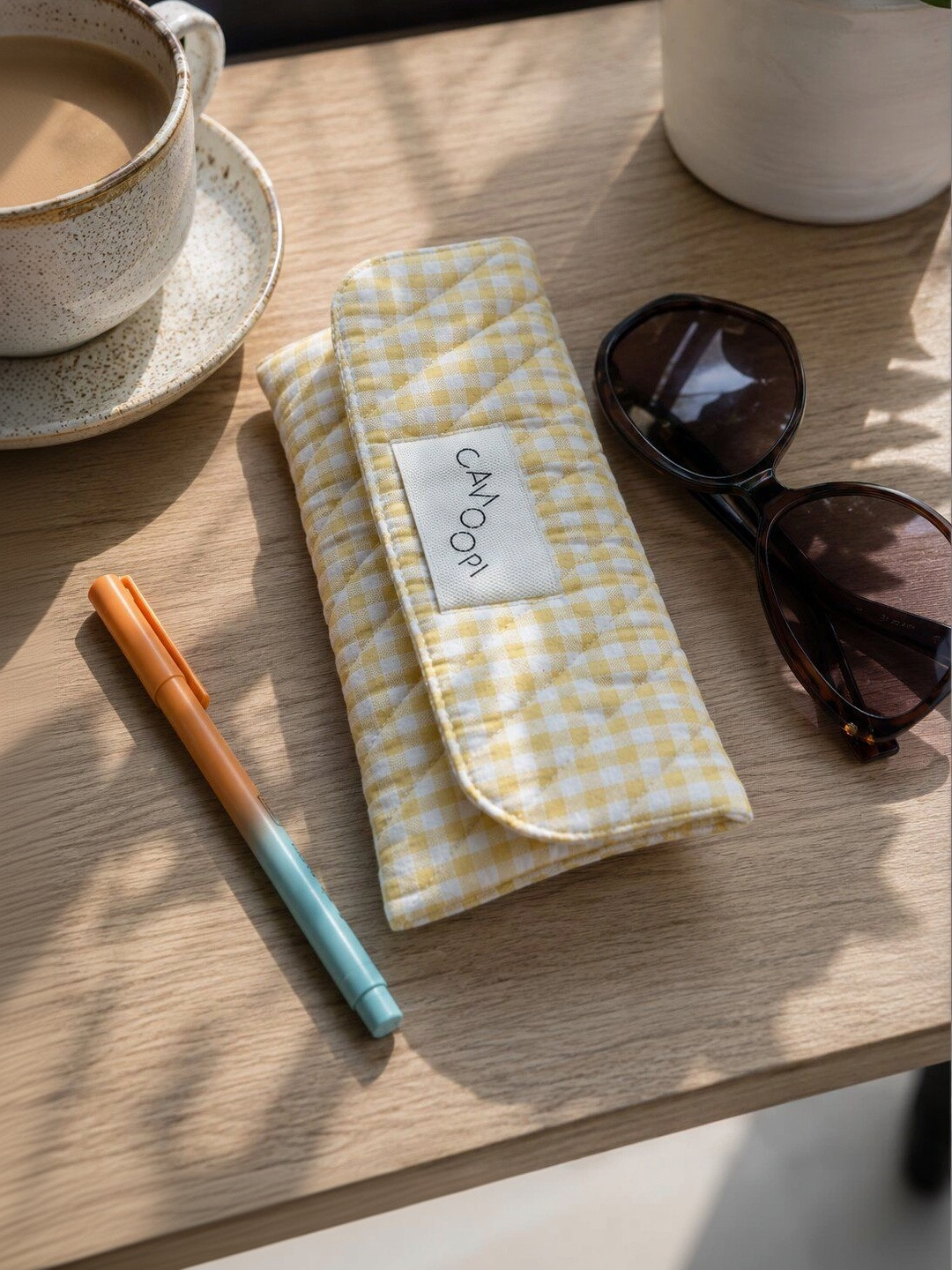 Canoopi Checked Sunglasses Case
