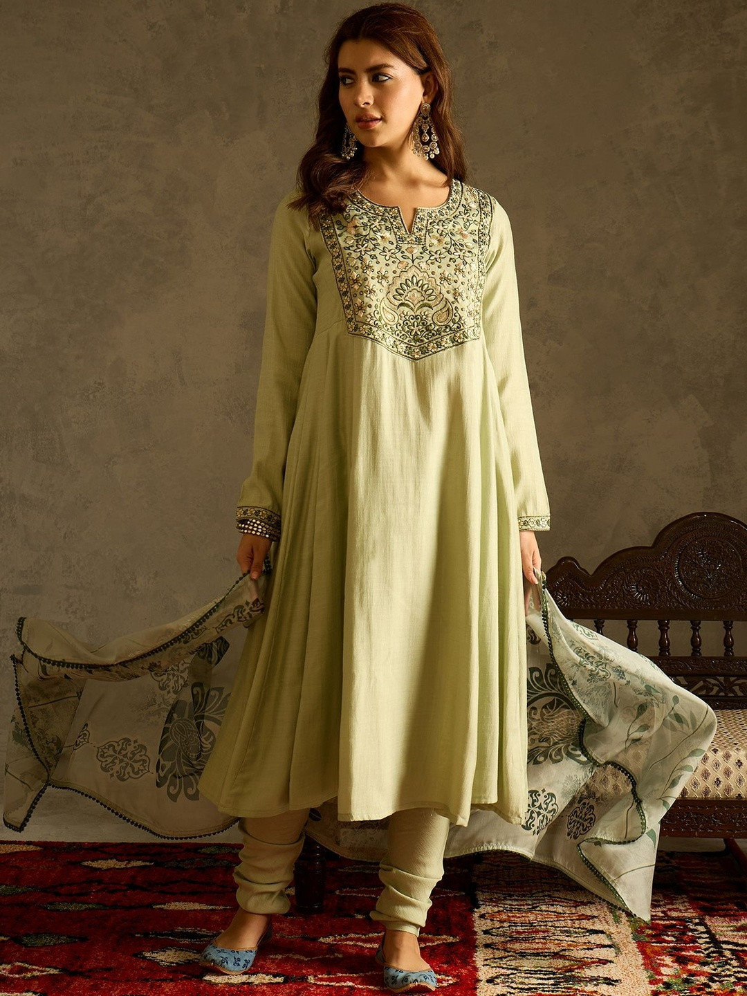 Anouk Ethnic Motifs Embroidered Panelled Thread Work Kurta With Churidar & Dupatta
