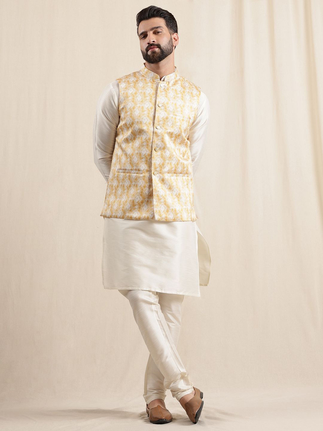 Anouk Men Solid Kurta with Trousers & Nehru Jacket