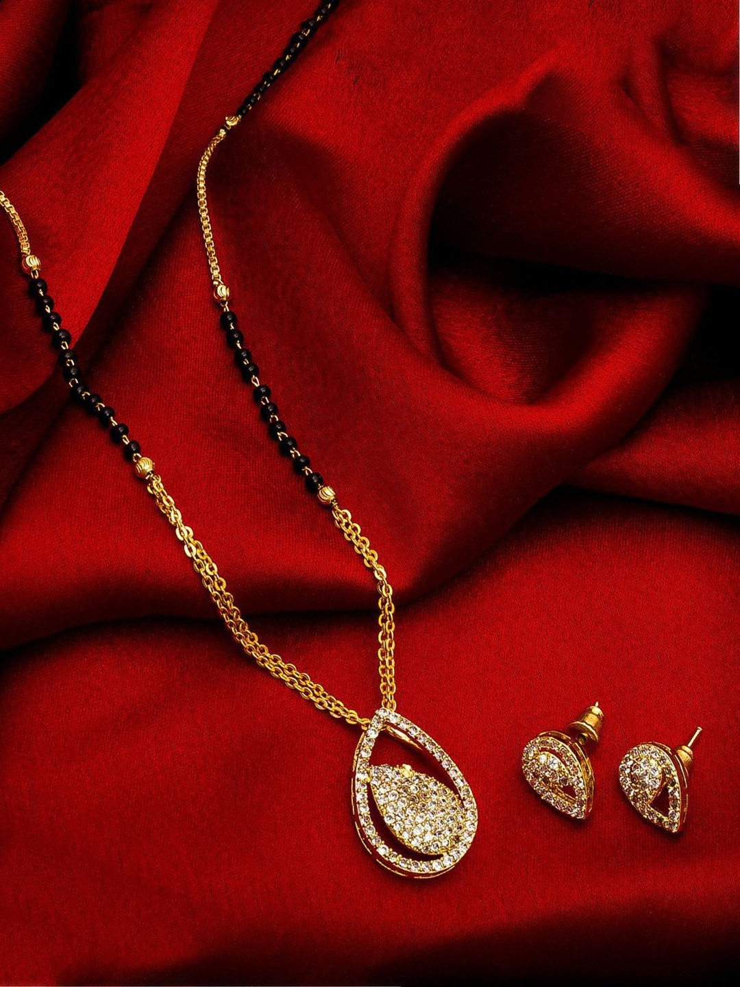 Anouk Gold-Plated Artificial Stones and Beads Mangalsutra
