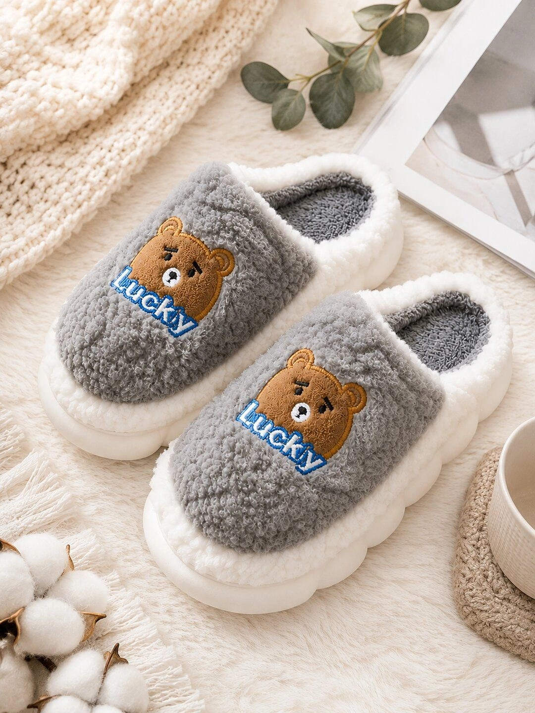 Miscreef Women Comfortable Soft Fur Fluffy Warm Winter Room Slippers
